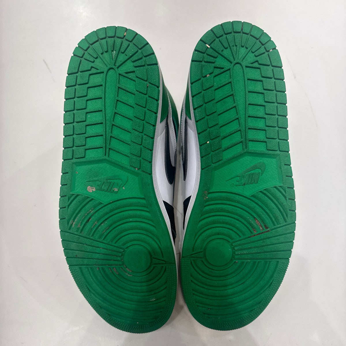 Jordan 1 Retro High OG Lucky Green Size 11.5 (Lightly Worn Pre-Owned) - Image 6