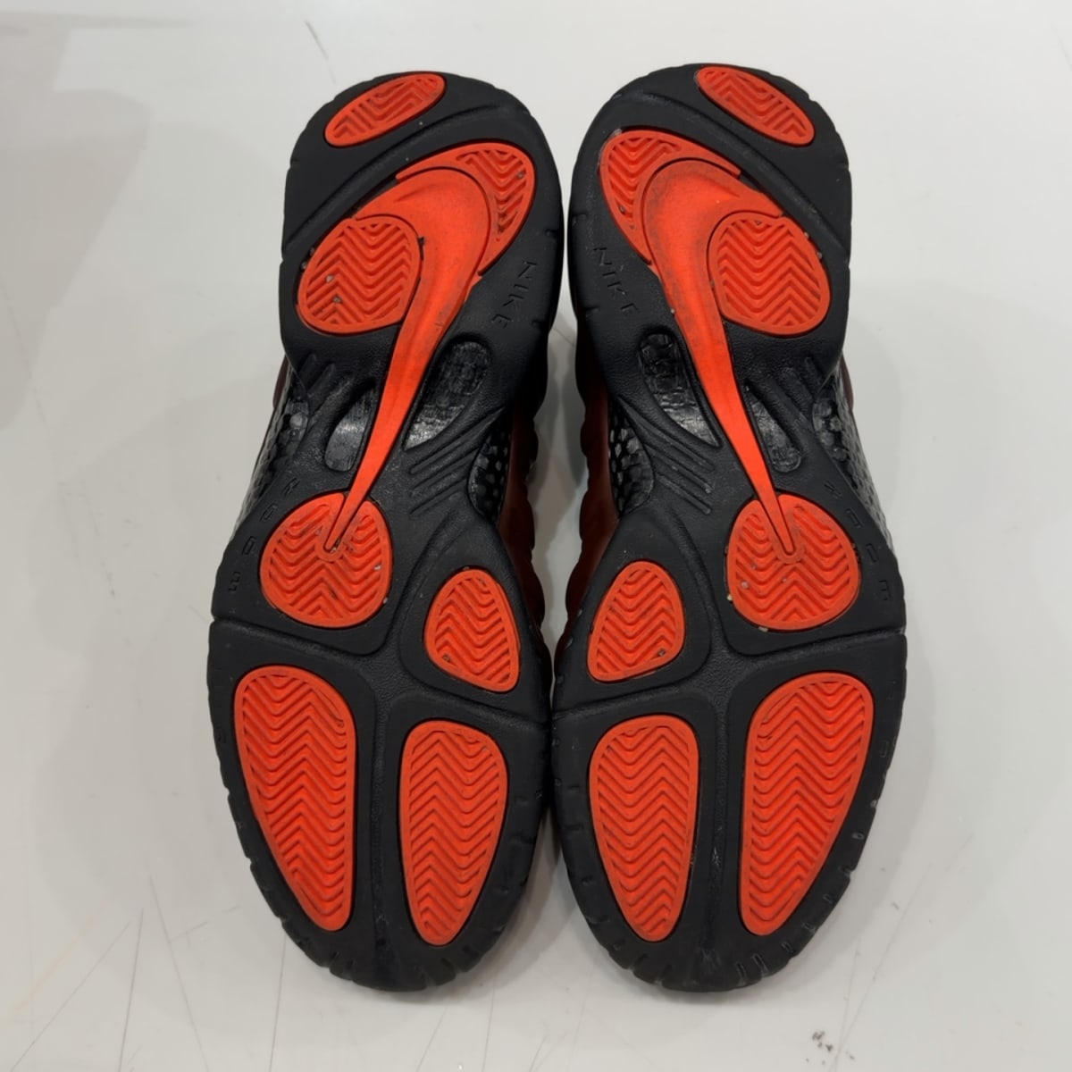 Nike Air Foamposite Pro Color Shift Size 10 (Lightly Worn Pre-Owned) - aux