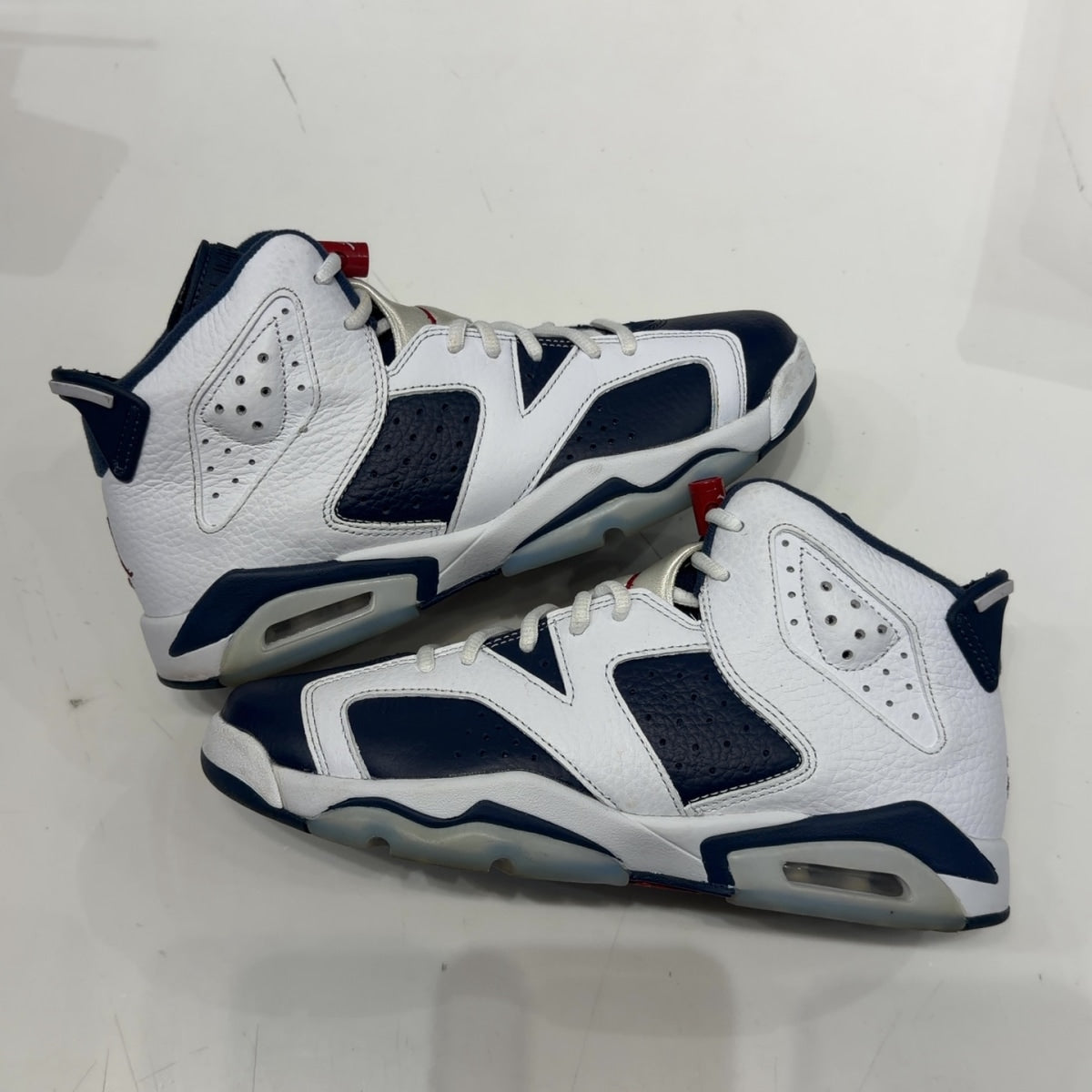 Jordan 6 Retro Olympic (2024) (GS) - Image 2