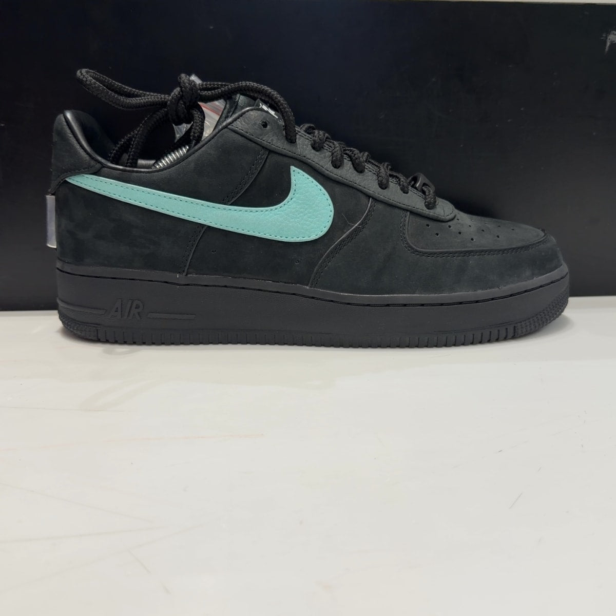 Nike Air Force 1 Low Tiffany & Co. 1837 Size 11 (New) - front