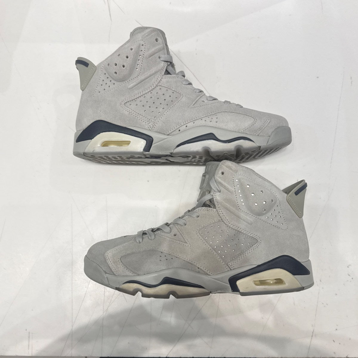Jordan 6 Retro Georgetown (2022) Size 10.5 (Lightly Worn Pre-Owned) - Image 2