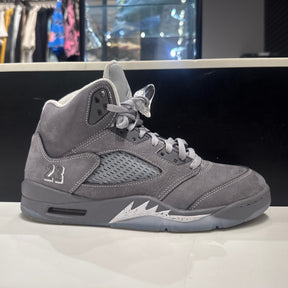 Jordan 5 Retro Wolf Grey (2026) - Image 1