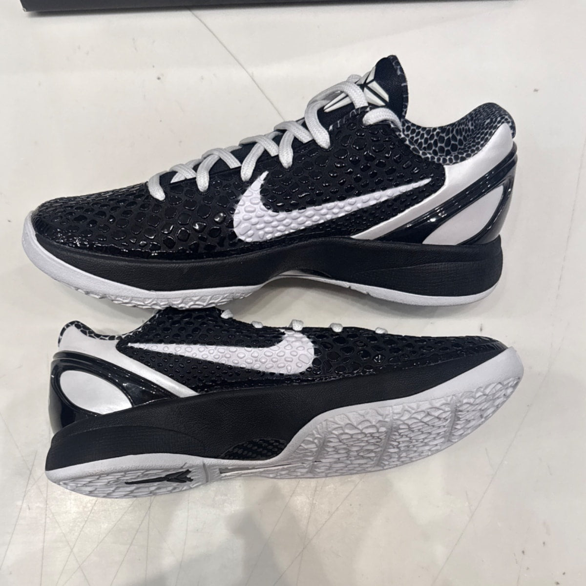 Nike Kobe 6 Protro Mambacita Sweet 16 Size 8 (Lightly Worn Pre-Owned) - Image 3