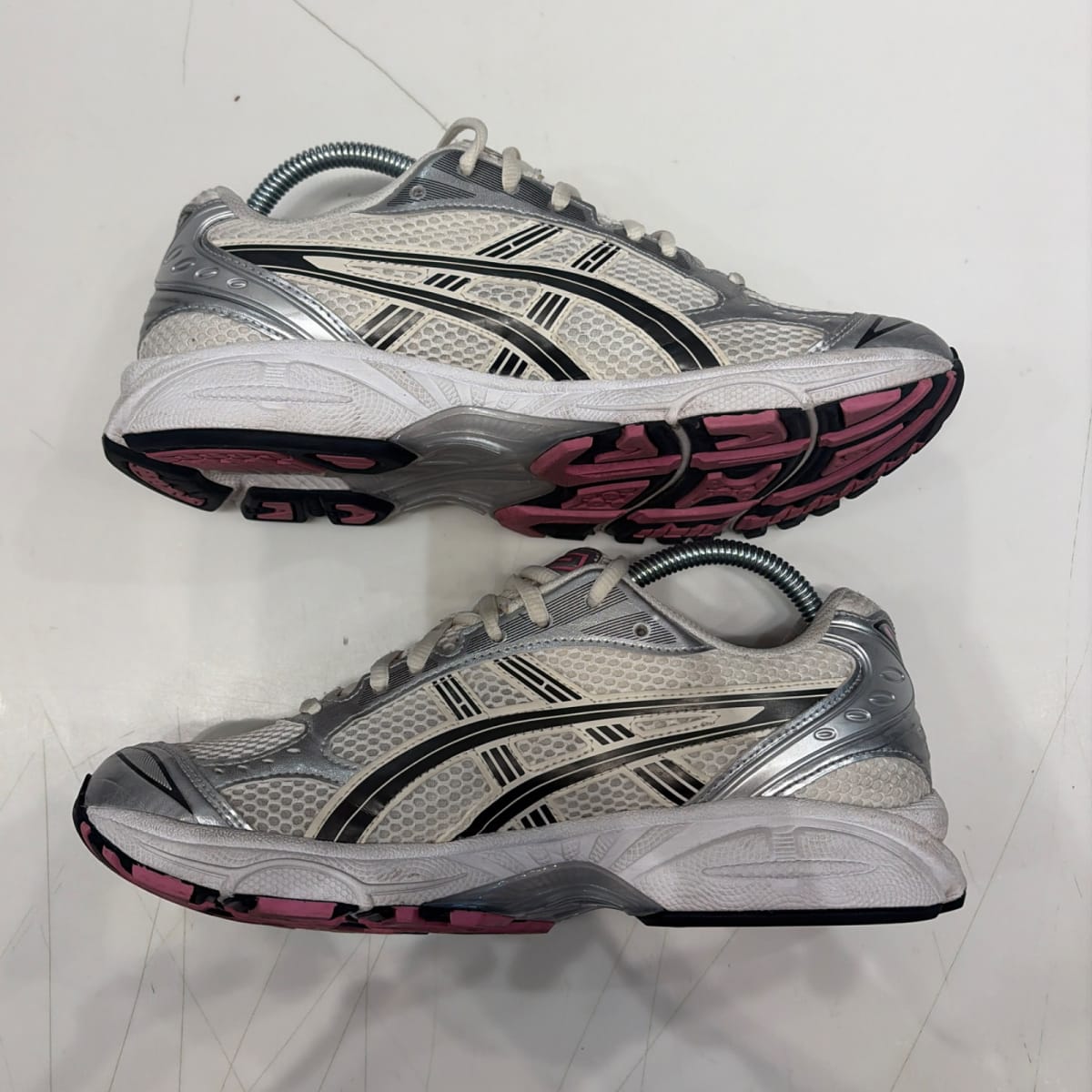 ASICS GEL-Kayano 14 Cream Sweet Pink Size 8 (Lightly Worn Pre-Owned) - side