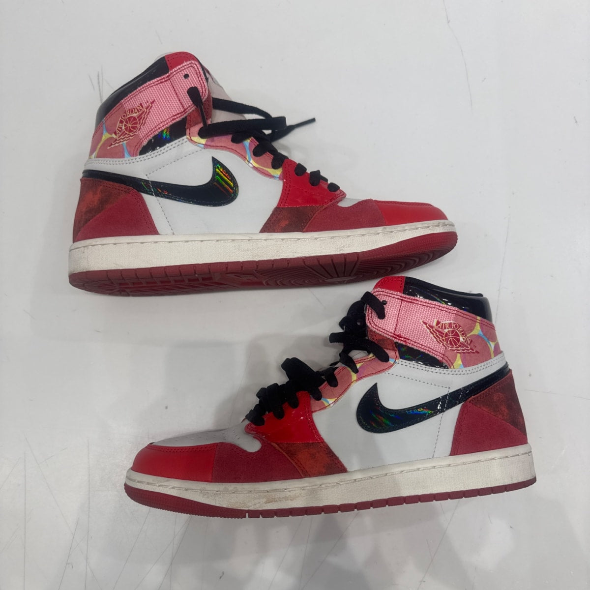 Jordan 1 Retro High OG Spider-Man Across the Spider-Verse - Image 2