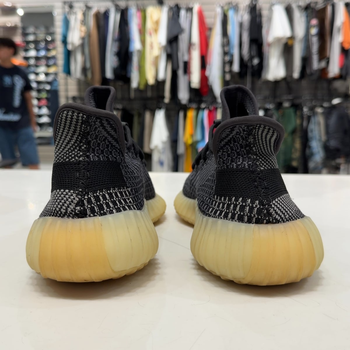 adidas Yeezy Boost 350 V2 Carbon Size 10.5 (Moderately Worn Pre-Owned) - Image 5