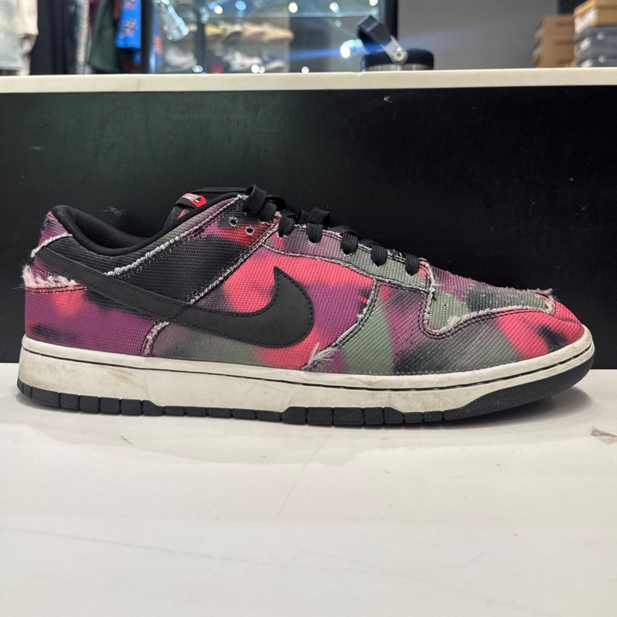 Nike Dunk Low Graffiti Pink Size 14 (Lightly Worn Pre-Owned) - Image 1