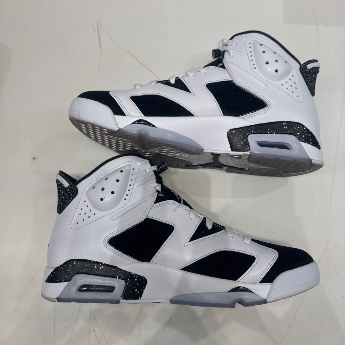Jordan 6 Retro Oreo (2026) - Image 3