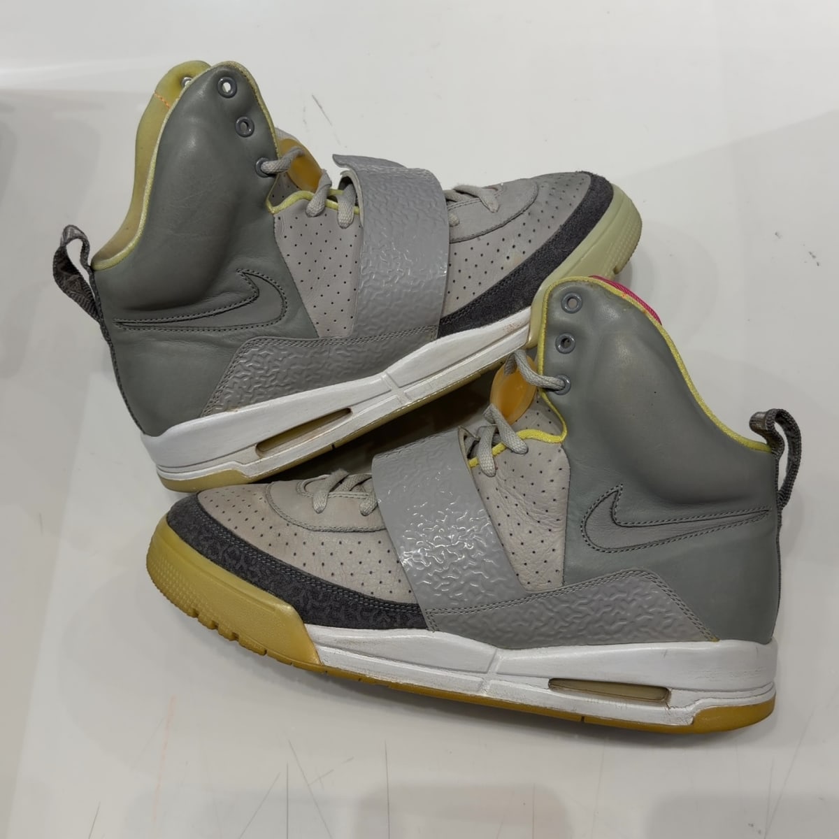 Nike Air Yeezy 1 Zen Grey Size 11.5 (Heavily Worn Pre-Owned) - back