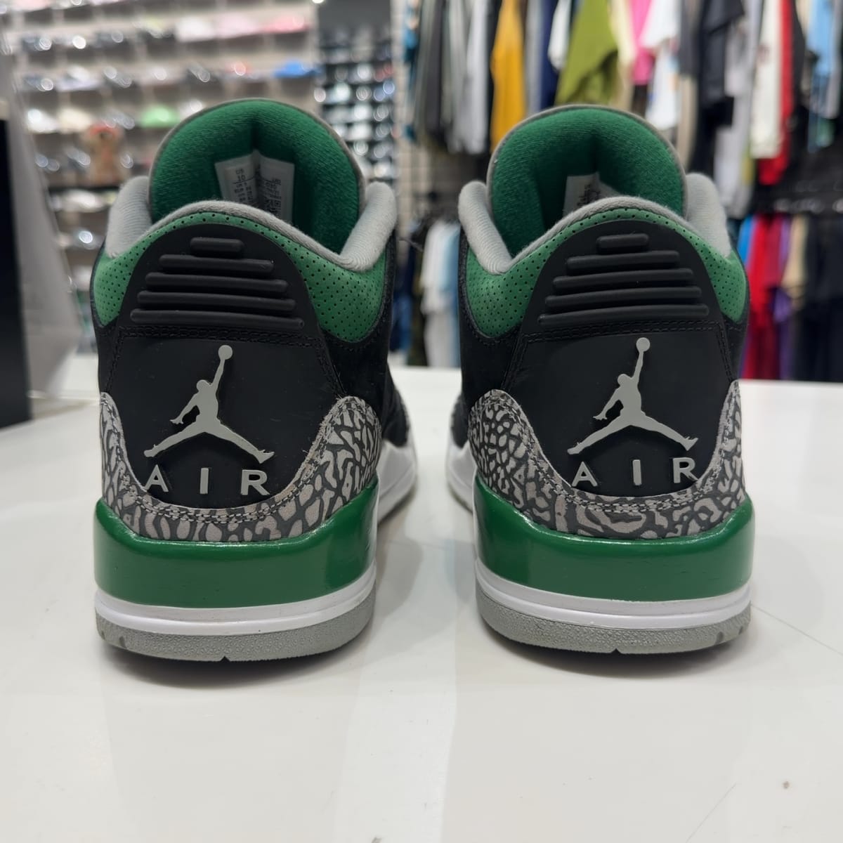 Jordan 3 Retro Pine Green Size 10 (Moderately Worn Pre-Owned) - aux