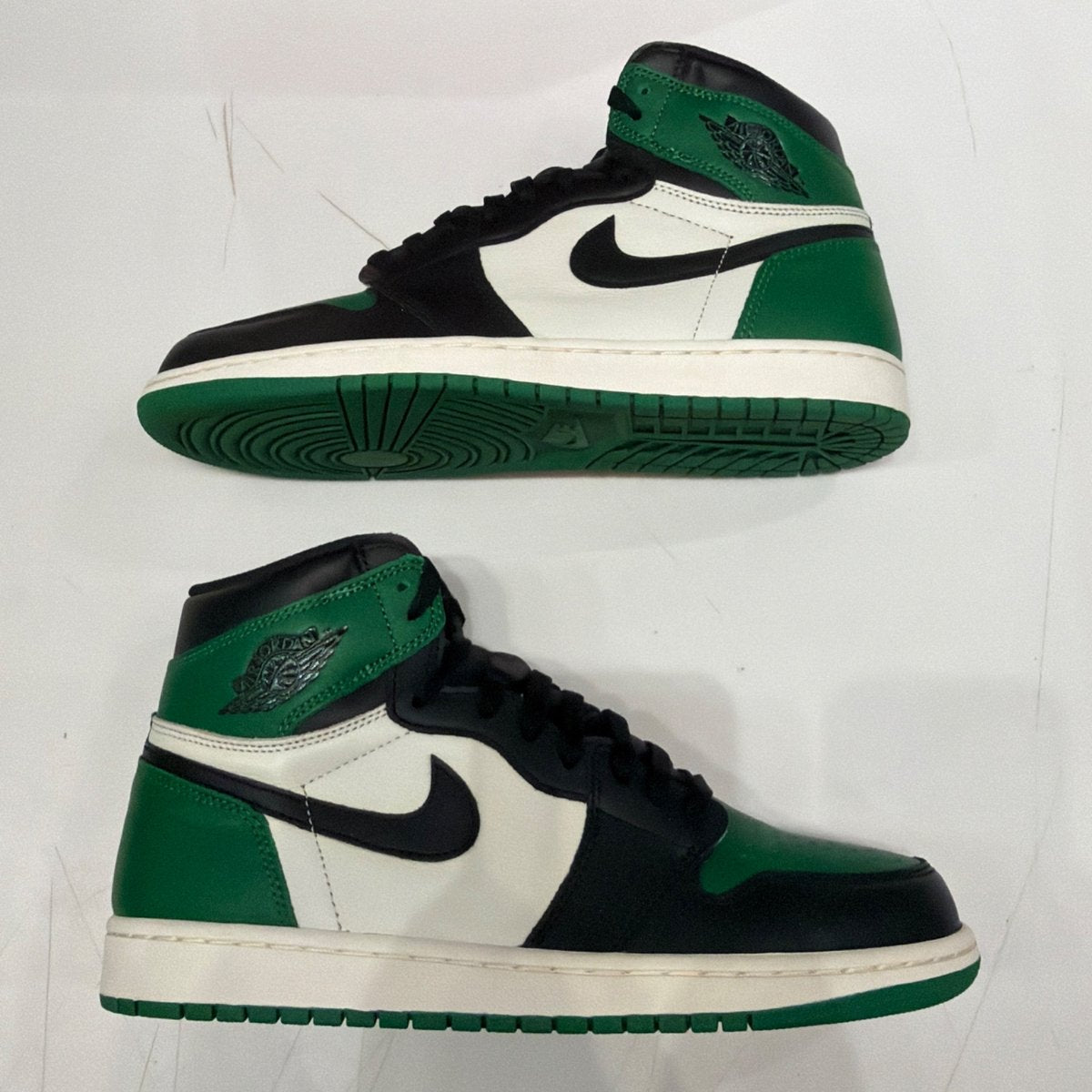 Jordan 1 Retro High Pine Green Size 10.5 (Lightly Worn Pre-Owned) - back