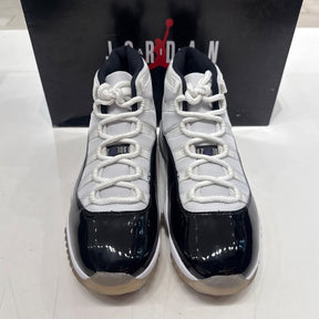 Jordan 11 Retro Concord (2018) Size 8 (VNDS Pre-Owned) - Image 4