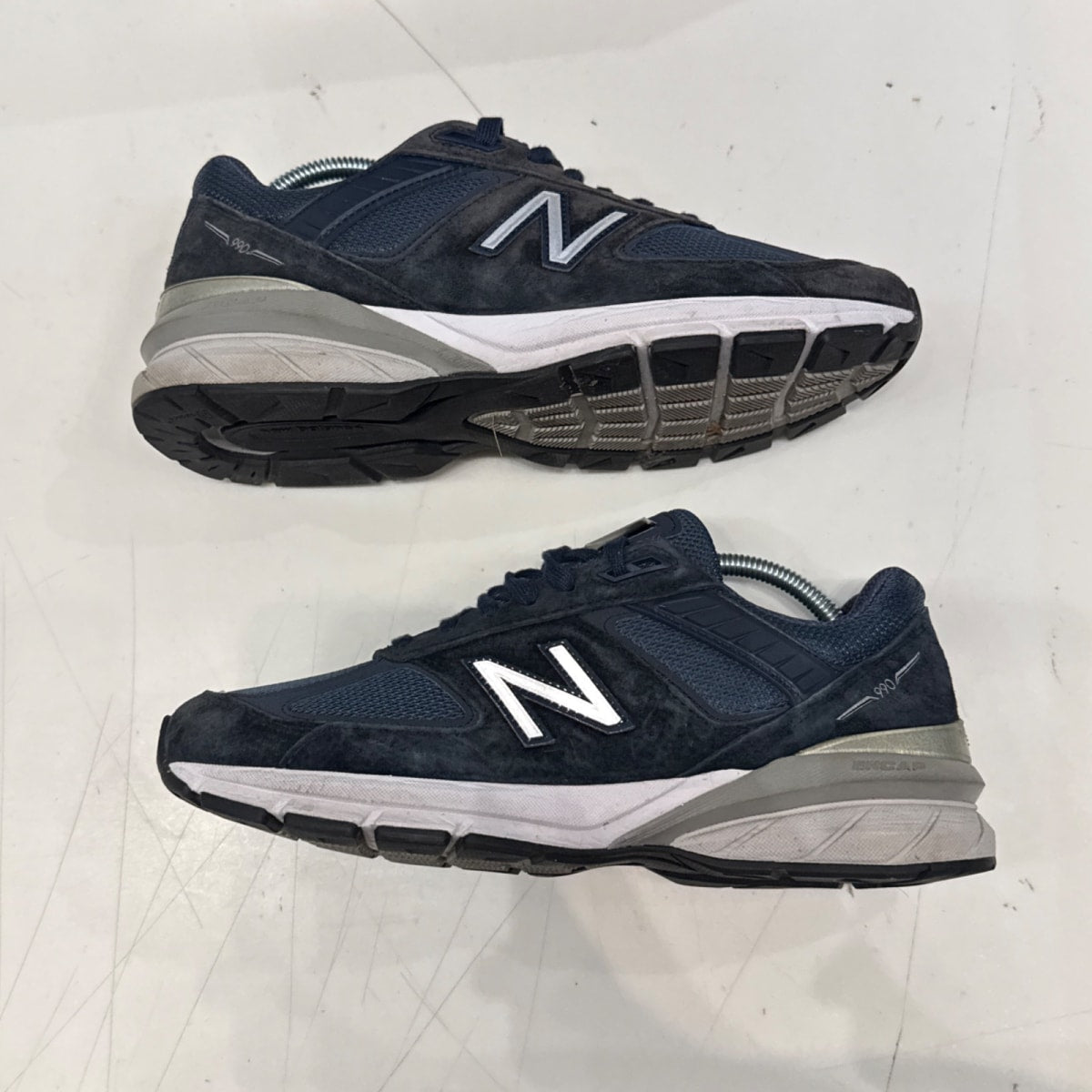 New Balance 990v5 Navy Size 8.5 (VNDS Pre-Owned) - Image 2