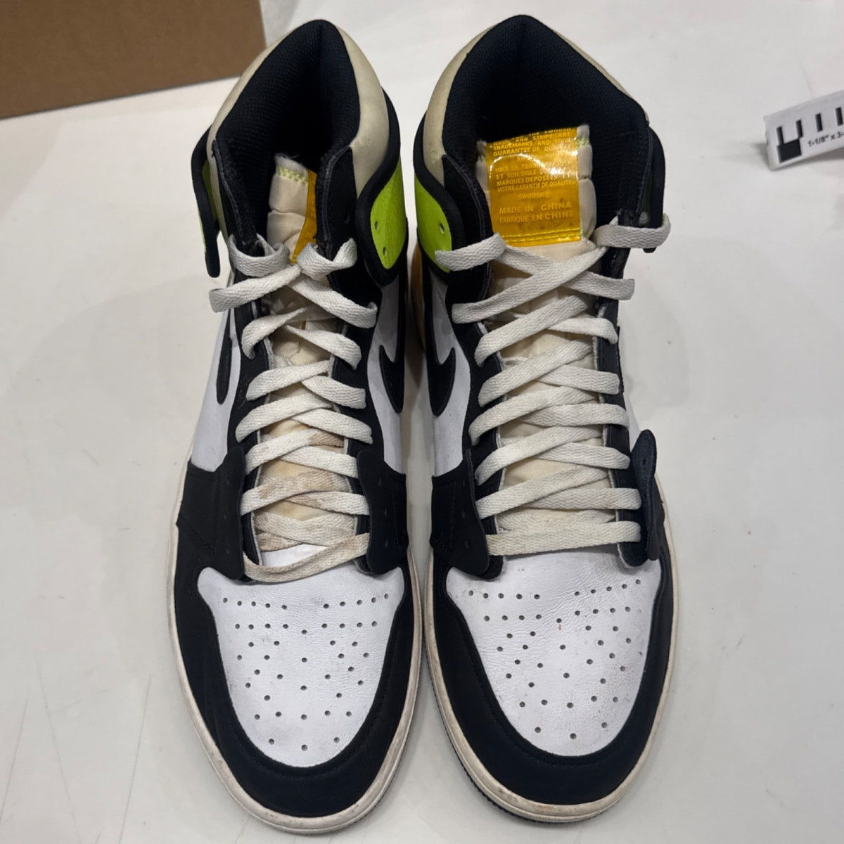 Jordan 1 Retro High White Black Volt University Gold Size 12 (Moderately Worn Pre-Owned) - Image 4