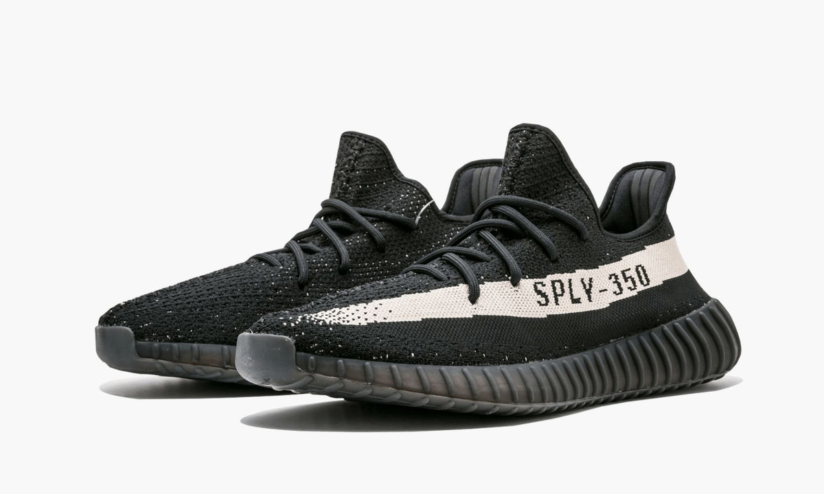 Adidas Yeezy Boost 350 V2 Core Black White