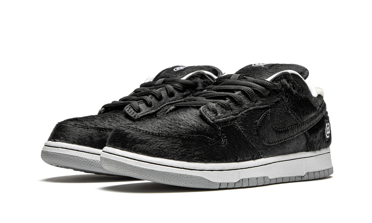 Nike SB Dunk Low Elite "Medicom BearBrick"