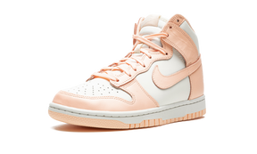 Nike Dunk High "Crimson Tint" WMNS